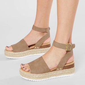 Women’s Tan Espadrille Platform Sandals with Ankle Strap